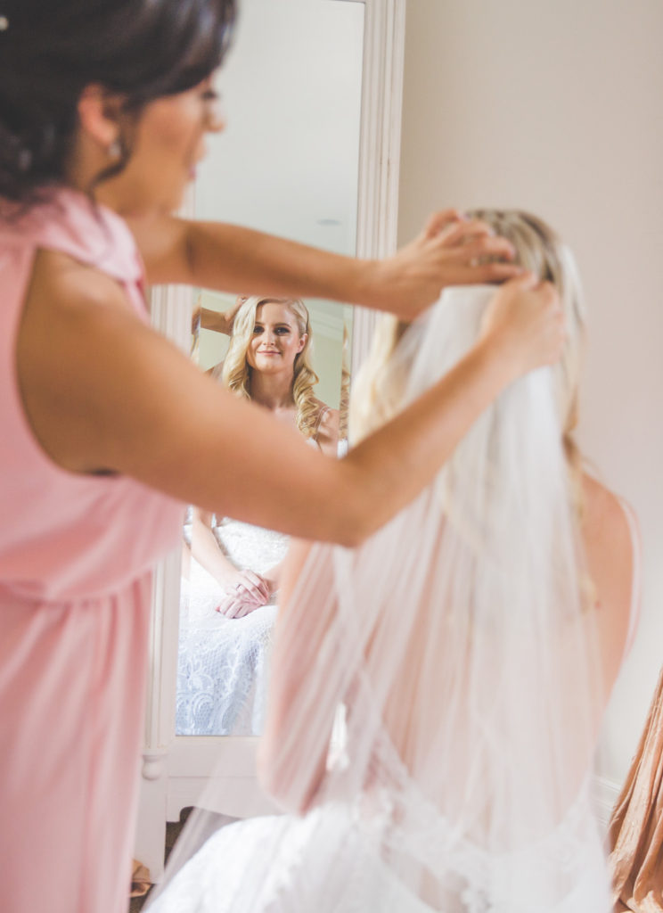 photograph bridal preparations at flaxton gardens